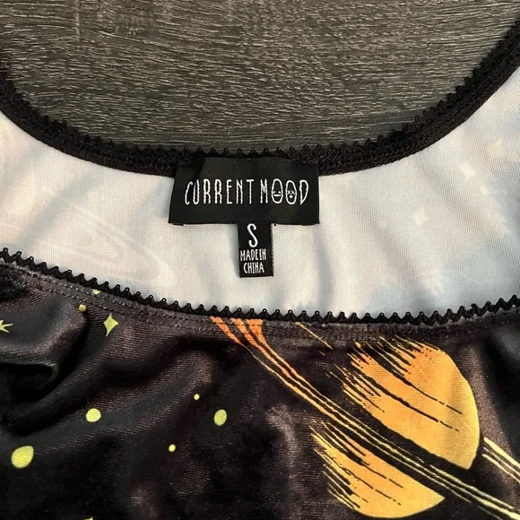 Ethereal world bell sleeve dress size small. - Picture 10 of 12